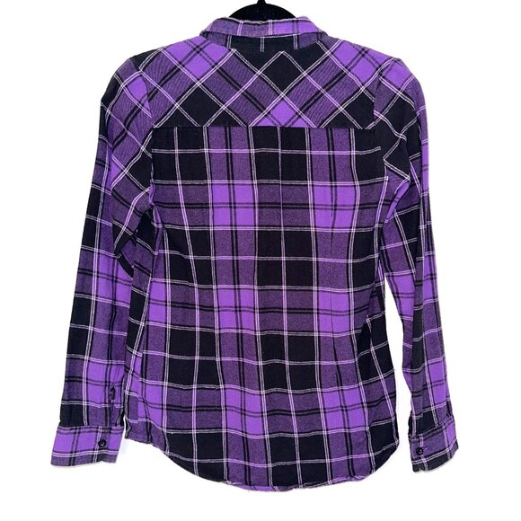 EUC Hot Topic Plaid purple and black flannel buttondown shirt, Size S - Picture 2 of 4